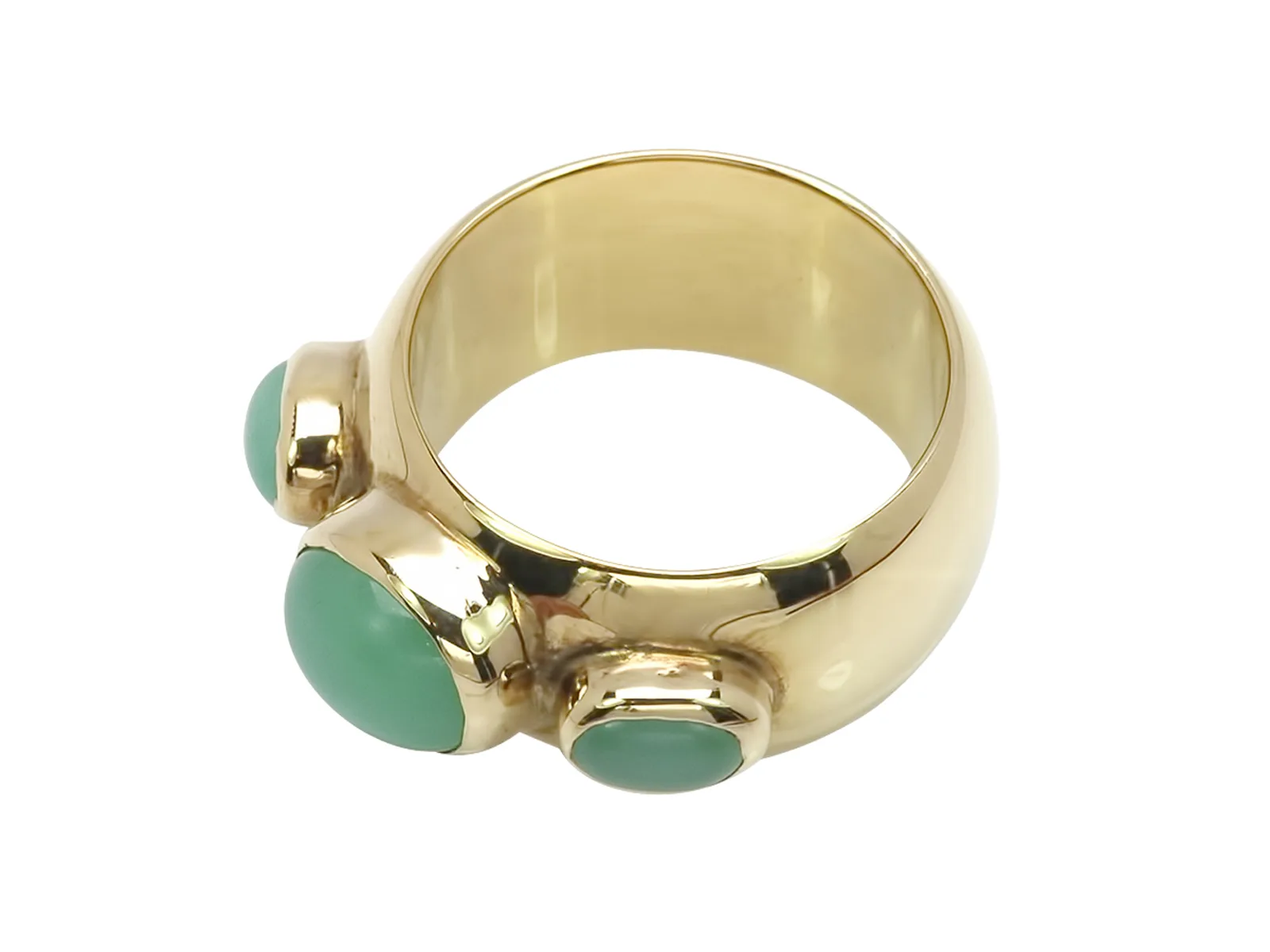 Basic jewelry retouching after Basic jewelry retouching before image